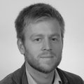 Dr. Gavin Robinson 